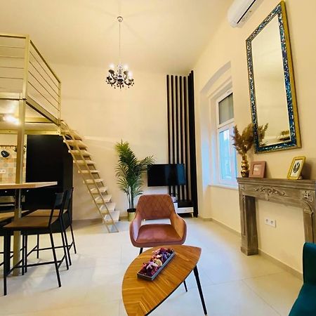 Delux Home City Center - Seghedin Exterior foto