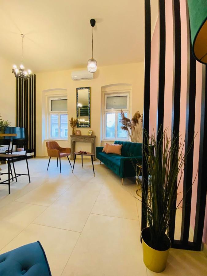Delux Home City Center - Seghedin Exterior foto